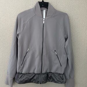 Women’s Lululemon Athletics Swept Along Jacket Gray, Small, Soft